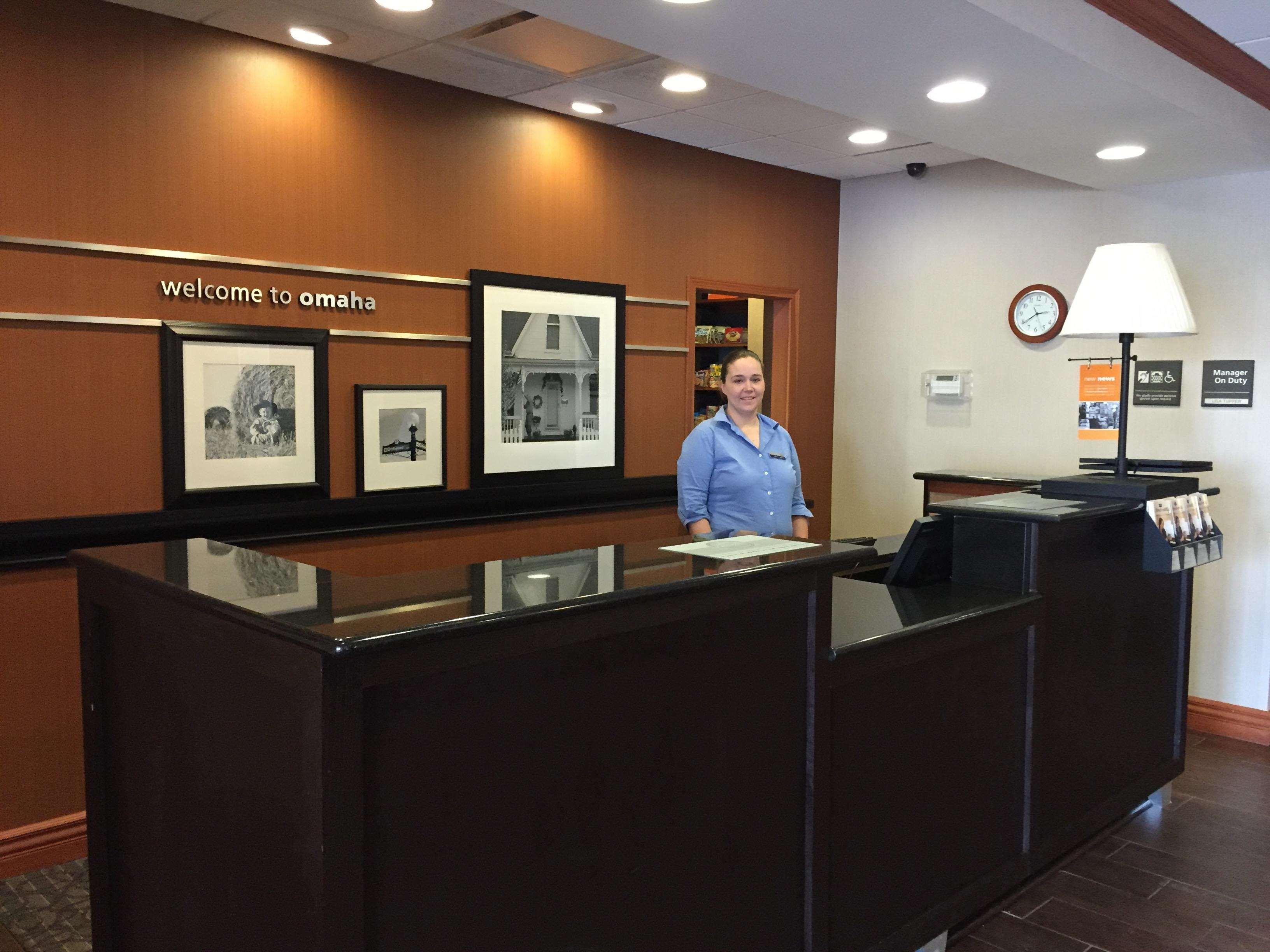 Newly Renovated Hampton Inn Omaha West Lakeside Екстериор снимка