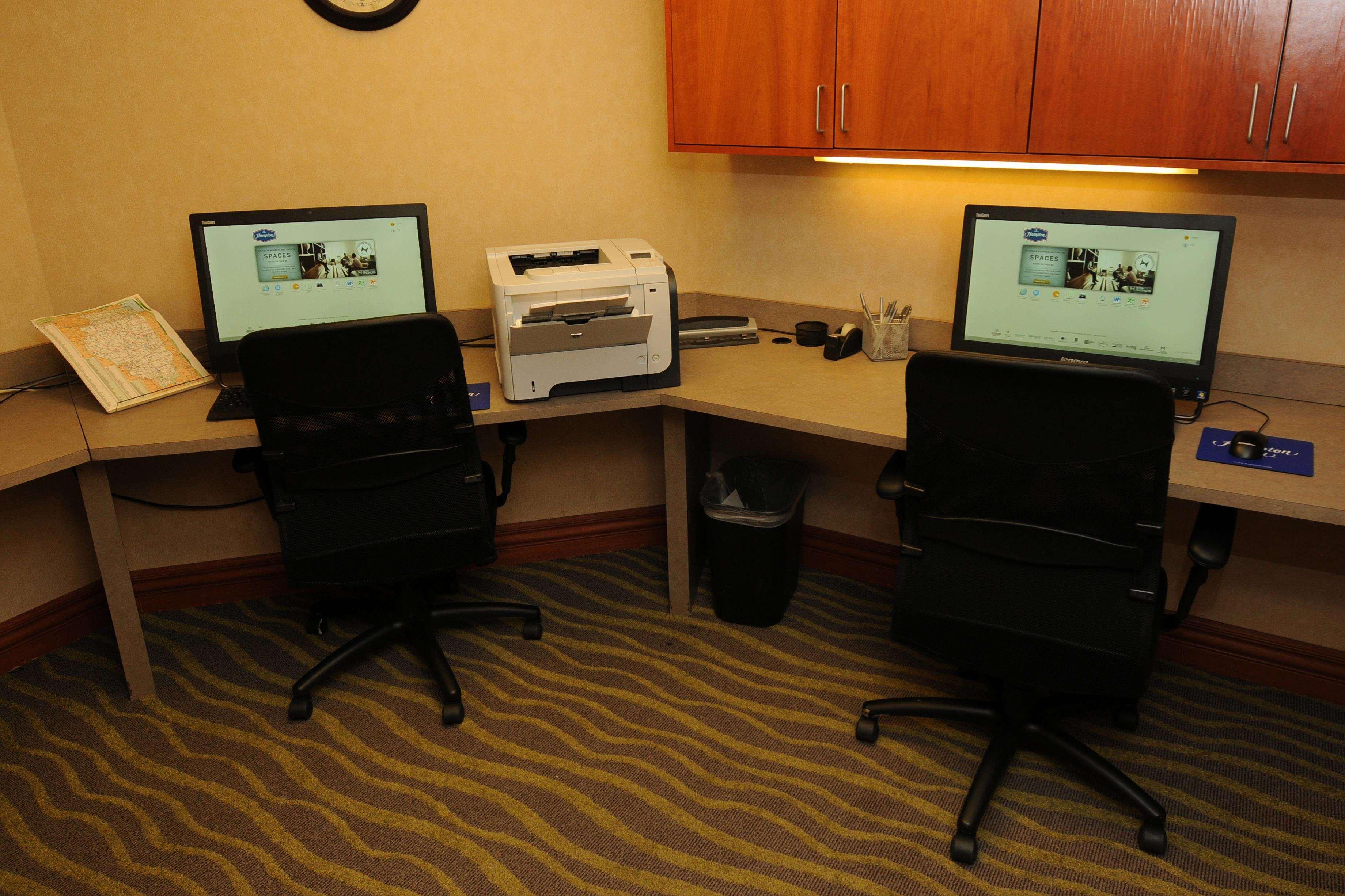Newly Renovated Hampton Inn Omaha West Lakeside Екстериор снимка
