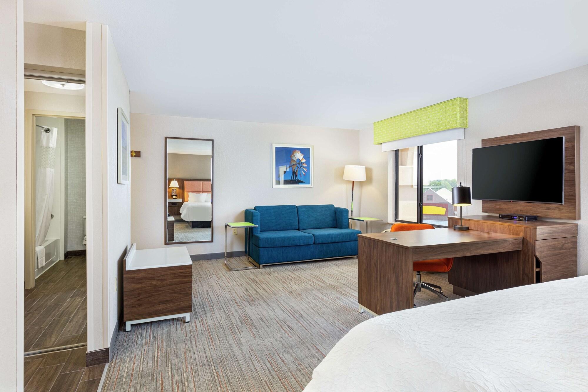 Newly Renovated Hampton Inn Omaha West Lakeside Екстериор снимка