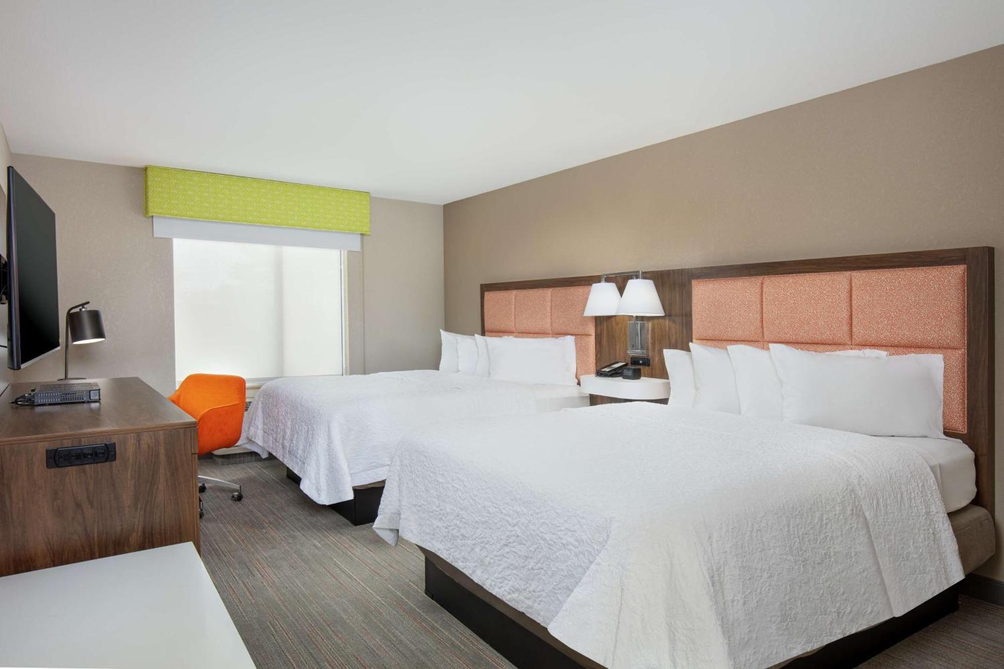 Newly Renovated Hampton Inn Omaha West Lakeside Екстериор снимка